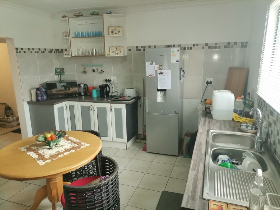 3 Bedroom Property for Sale in Kwanonqaba Western Cape
